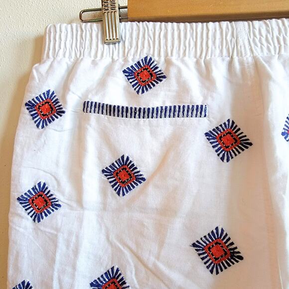 J. Crew White Embroidered Sunburst Southwest Printed Shorts Size S - Picture 4 of 6